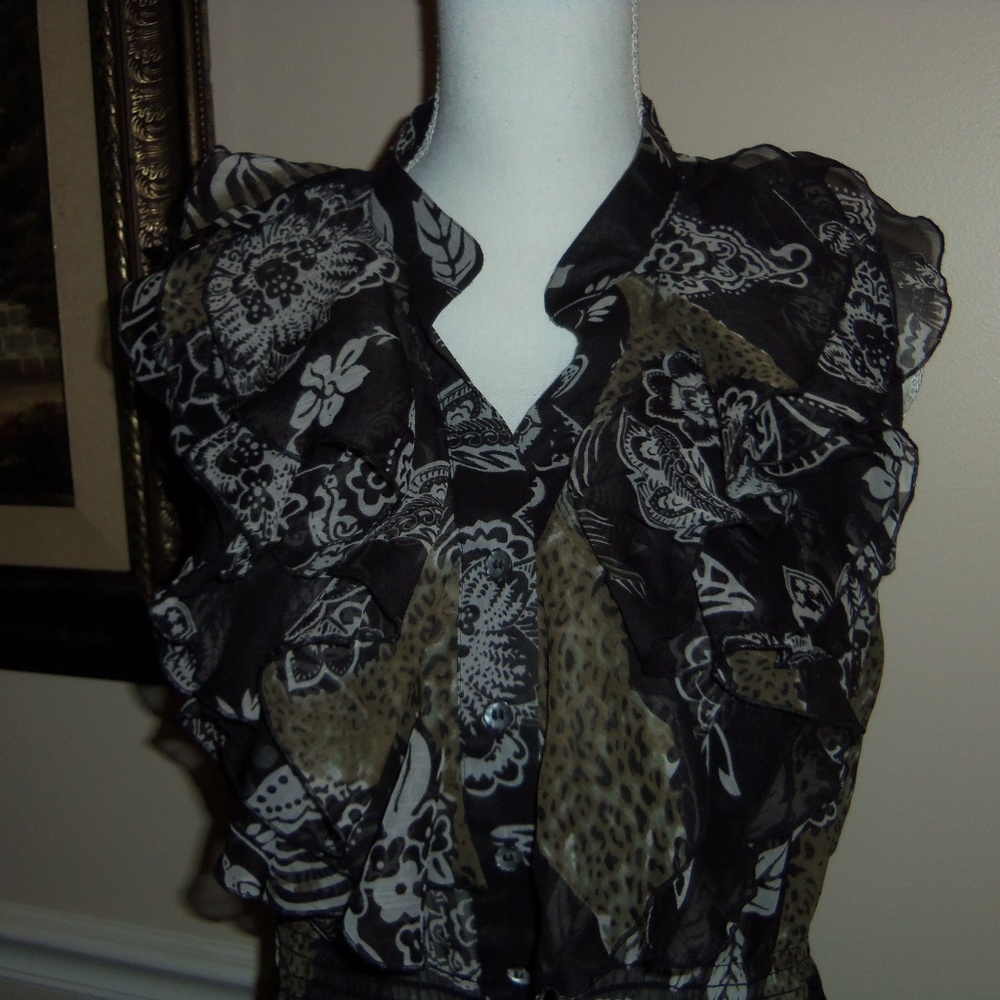 Grace Elements sleeveless ruffled top blouse S